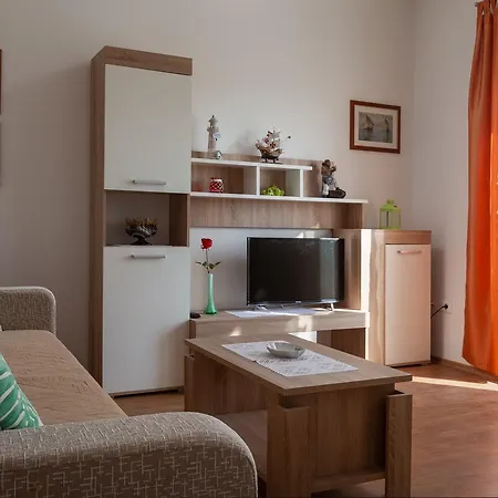 Iva Vranjes * Makarska