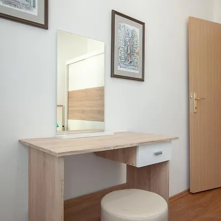 Apartment Iva Vranjes
